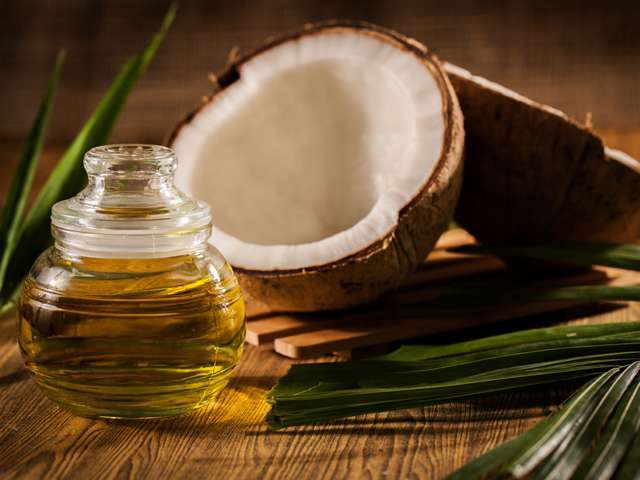 Protéger la peau du soleil  - L'huile de coco