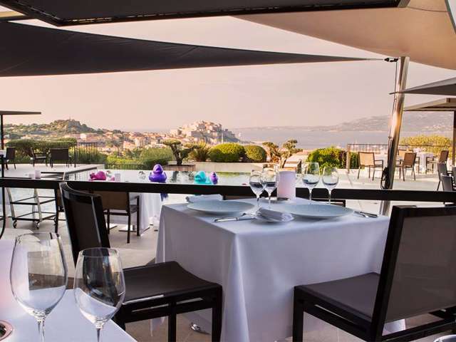 Restaurant étoilé Michelin Corse - La Table by La Villa Calvi