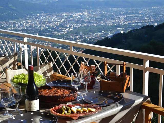 Restaurant panoramique Grenoble - Le café des Alpes Corenc