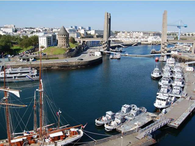 Visiter Bretagne insolite - Le port de Brest