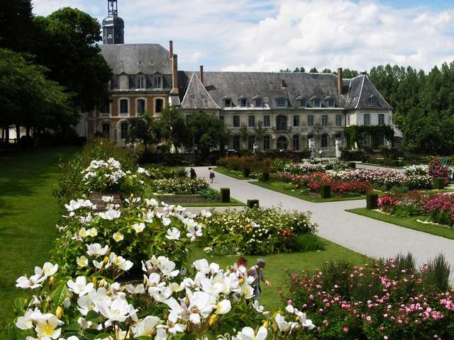 Visiter la Picardie - L'abbaye de Valloires