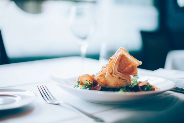 3 top restos à Paris recommandés par Claude, gastronome avisé