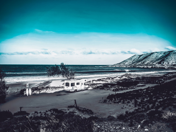 Louer un camping-car pas cher pour partir en amoureux