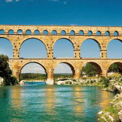 Visiter Nîmes et sa région