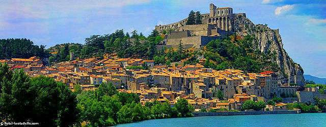 Balade au pays des rochers qui parlent